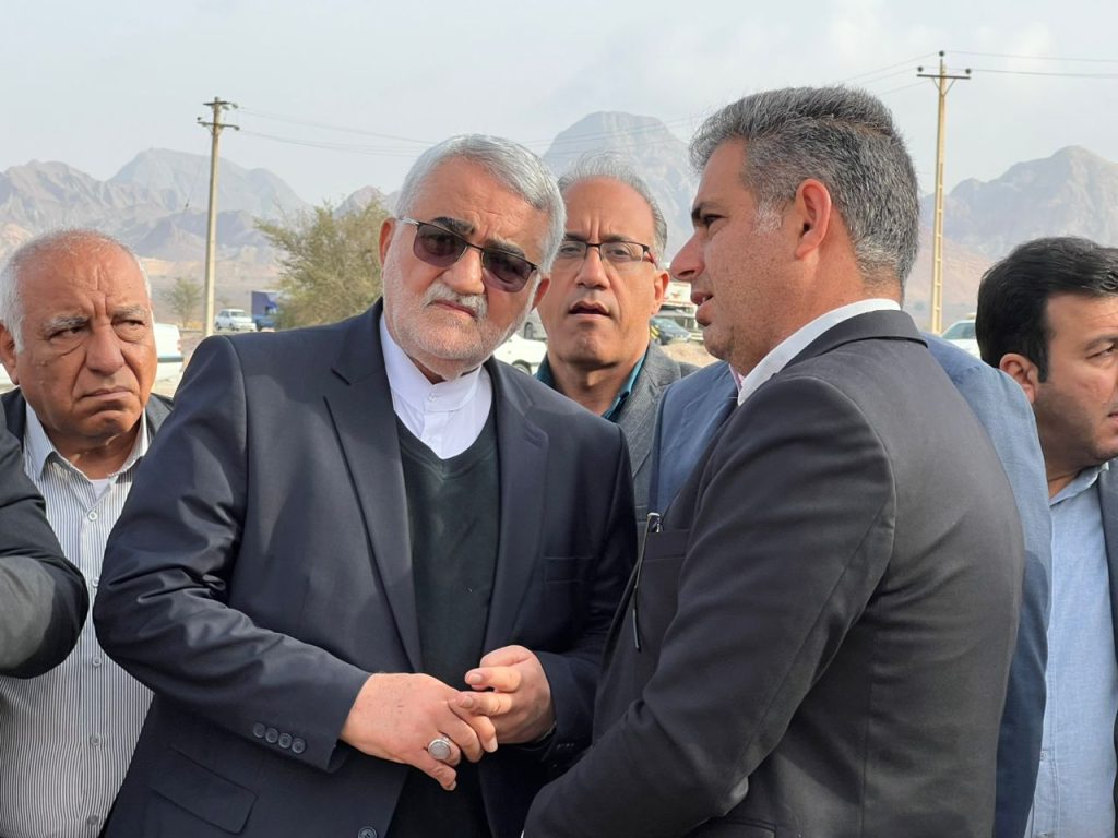 14031121 HormoodLar Bargh 03 بازدید میدانی علاءالدین بروجردی از شهرستان لار | روستای هرمود بازدید میدانی علاءالدین بروجردی از شهرستان لار | روستای هرمود