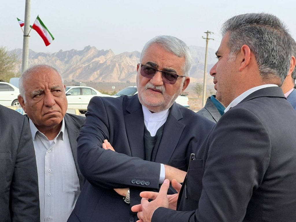 14031121 HormoodLar Bargh 07 بازدید میدانی علاءالدین بروجردی از شهرستان لار | روستای هرمود بازدید میدانی علاءالدین بروجردی از شهرستان لار | روستای هرمود