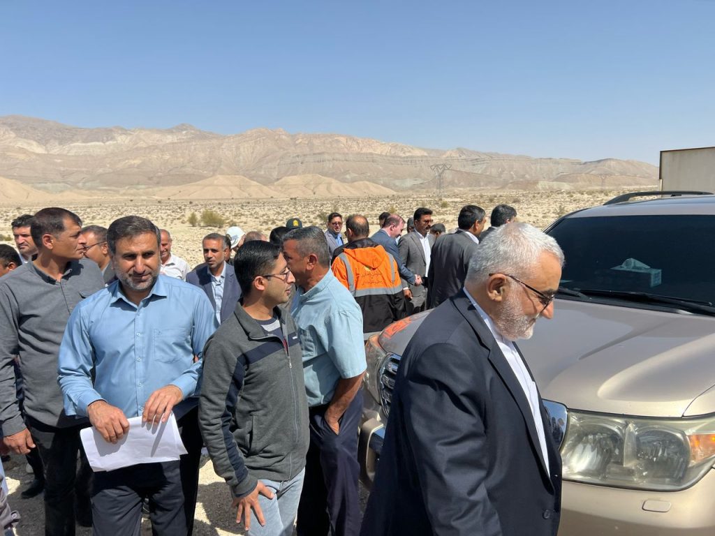 14031203 AkbariS Bastak 01 سفر معاون محترم وزیر راه و شهرسازی همراه با علاءالدین بروجردی به لارستان بزرگ | روز اول سفر معاون محترم وزیر راه و شهرسازی همراه با علاءالدین بروجردی به لارستان بزرگ | روز اول