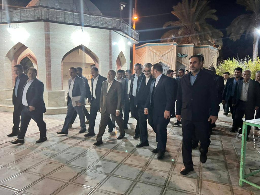 IMG 20250205 WA0049 سفر وزیر آموزش و پرورش همراه با علاءالدین بروجردی به لارستان بزرگ | روز اول سفر وزیر آموزش و پرورش همراه با علاءالدین بروجردی به لارستان بزرگ | روز اول