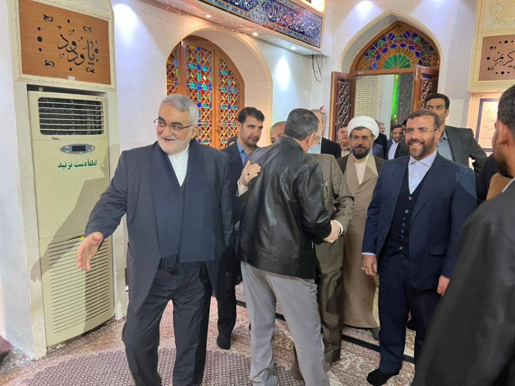 IMG 20250205 WA0070 سفر وزیر آموزش و پرورش همراه با علاءالدین بروجردی به لارستان بزرگ | روز اول سفر وزیر آموزش و پرورش همراه با علاءالدین بروجردی به لارستان بزرگ | روز اول