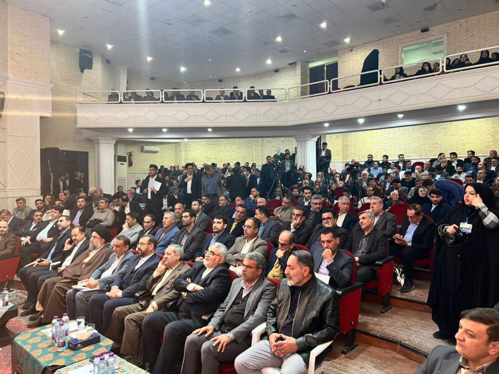 IMG 20250205 WA0088 سفر وزیر آموزش و پرورش همراه با علاءالدین بروجردی به لارستان بزرگ | روز اول سفر وزیر آموزش و پرورش همراه با علاءالدین بروجردی به لارستان بزرگ | روز اول