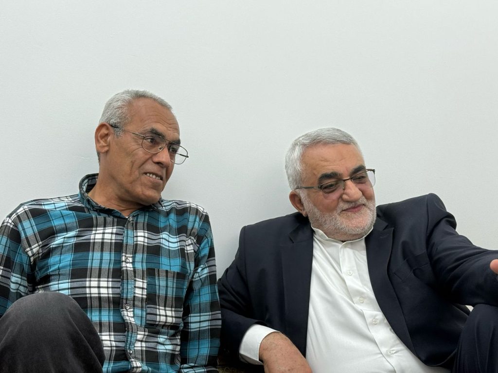14040112 Razmkhah 02 دیدار نوروزی 1404 علاءالدین بروجردی با خانواده شهدا، جانبازان و ... دیدار نوروزی 1404 علاءالدین بروجردی با خانواده شهدا، جانبازان و ...