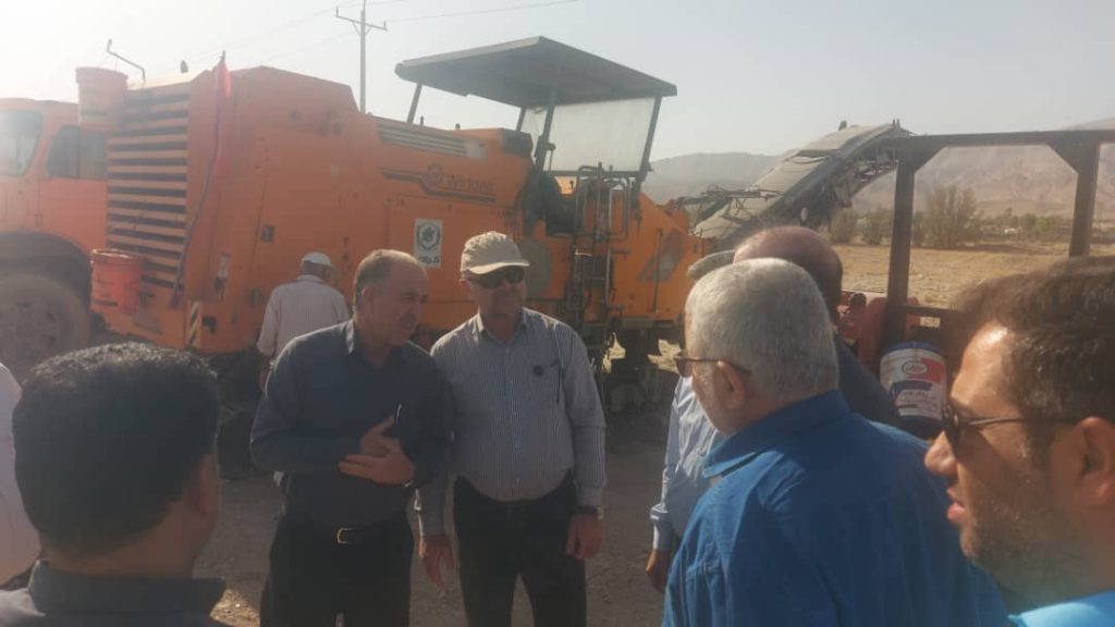 14040313 Lar Bandarabbas 05 پیگیری میدانی مصوبات سفر معاونان وزیر راه توسط علاءالدین بروجردی پیگیری میدانی مصوبات سفر معاونان وزیر راه توسط علاءالدین بروجردی