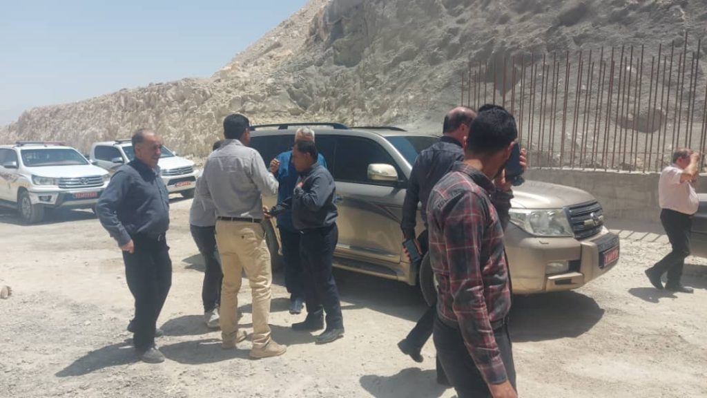 14040313 ToonelPaskhand 01 پیگیری میدانی مصوبات سفر معاونان وزیر راه توسط علاءالدین بروجردی پیگیری میدانی مصوبات سفر معاونان وزیر راه توسط علاءالدین بروجردی