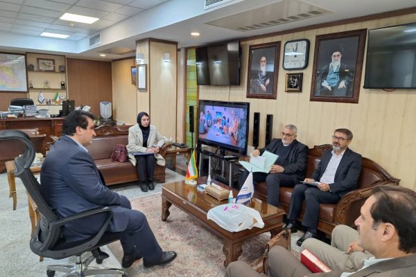 تأمین منابع مالی برای تکمیل بیمارستان جویم؛ دیدار علاءالدین بروجردی با مدیرعامل بانک رفاه