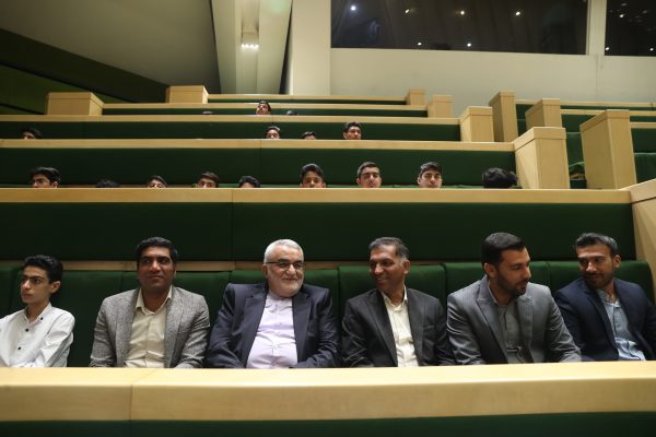 14040202-Majles-03-resize