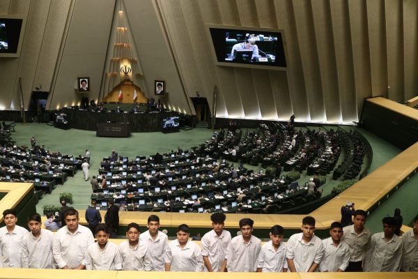 14040202-Majles-06-resize