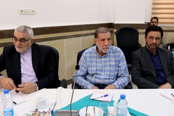 نشست اعضای کمیسیون امنیت ملی و سیاست خارجی مجلس با وزیر دفاع و پشتیبانی نیروهای مسلح