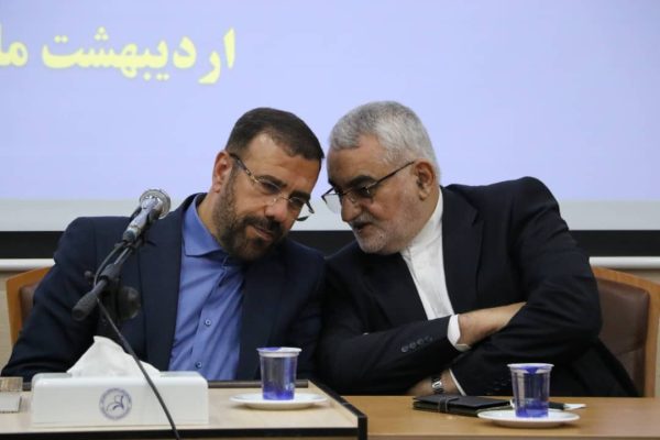 بررسی چالشهای گراش در شورای اداری با حضور استاندار و نماینده مجلس