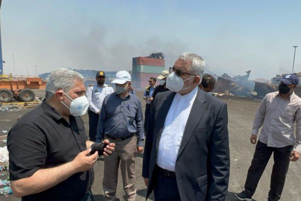 بروجردی از بندر شهید رجایی بازدید و خسارات حادثه را بررسی کرد