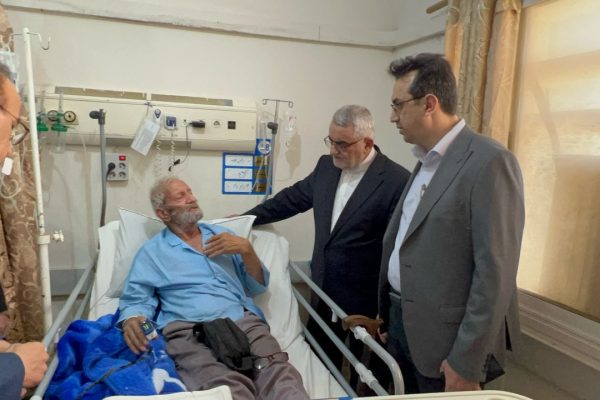 بروجردی از مصدومان حادثه بندر شهید رجایی عیادت کرد