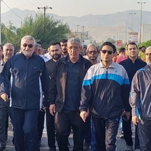 همایش بزرگ پیاده‌روی خانوادگی لار با حضور بروجردی برگزار شد