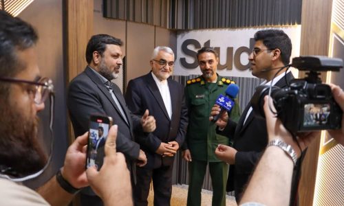 14040729-HonarBasij-01