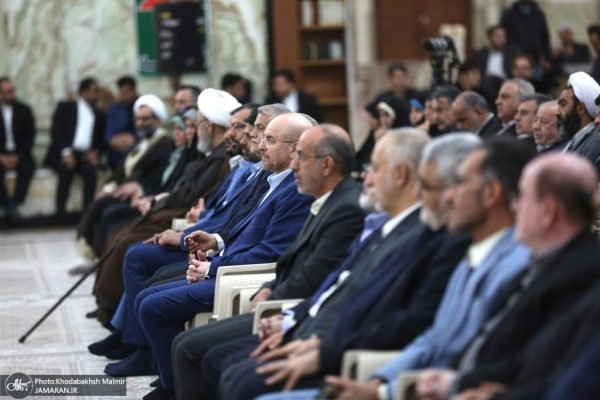 تجدید+میثاق+رئیس+و+جمعی+از+نمایندگان+مجلس+شورای+اسلامی+با+آرمان_های+امام+خمینی(س)-2 (2)